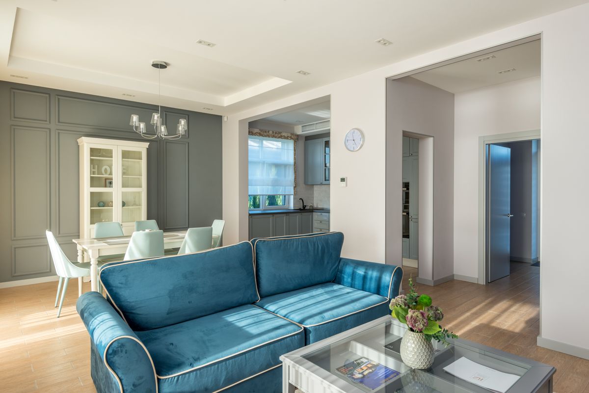 Qué muebles encuentran comprador cuando se vacía una casa en Castelldefels